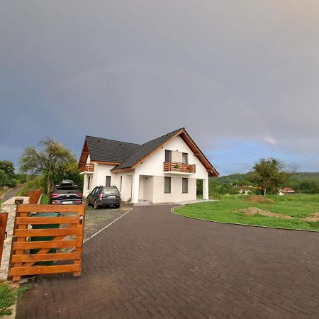 Eco Familia Hotel Pojoga Екстериор снимка