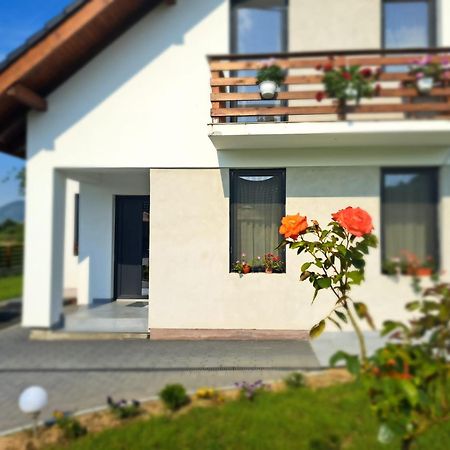 Eco Familia Hotel Pojoga Екстериор снимка