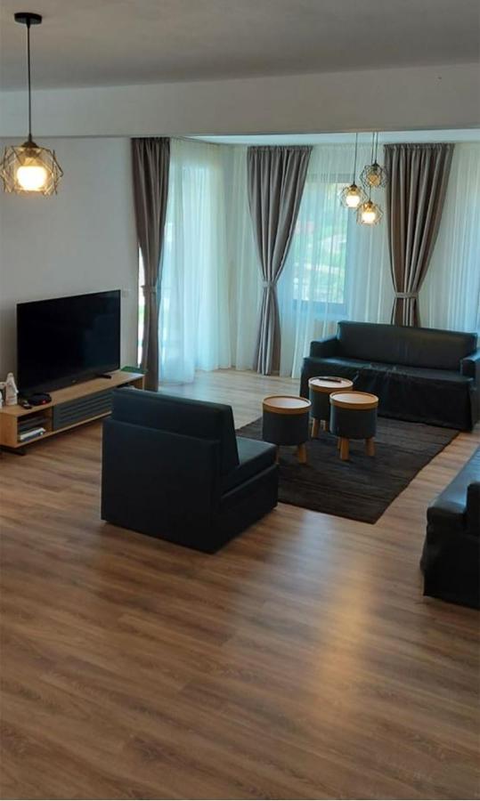 Eco Familia Hotel Pojoga Екстериор снимка