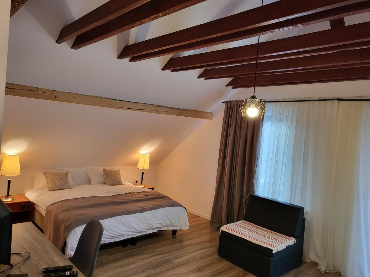 Eco Familia Hotel Pojoga Екстериор снимка