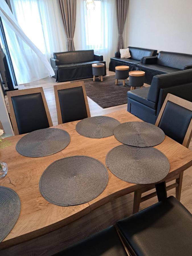 Eco Familia Hotel Pojoga Екстериор снимка